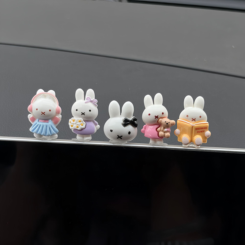 Kawaii Miffy Mini Figure Car D - огляд і ціна Car Accessories Girly