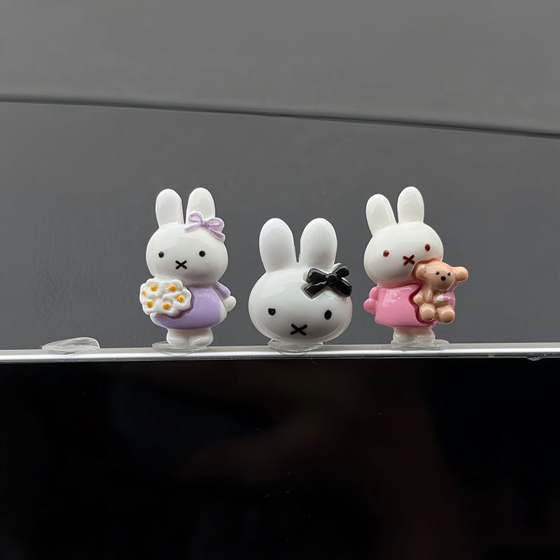 Kawaii Miffy Mini Figure Car D - огляд і ціна Car Accessories Girly